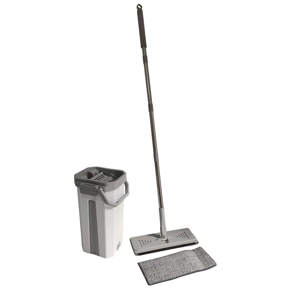 Rocket Mop bucket and mop with microfiber mop head
